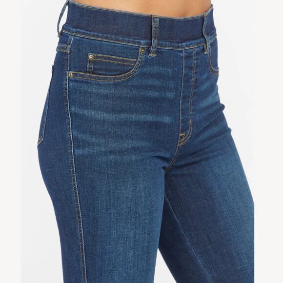Spanx Flare Pull-On Flare Jeans in "Midnight" Dark Wash Size 1X - Picture 6 of 14